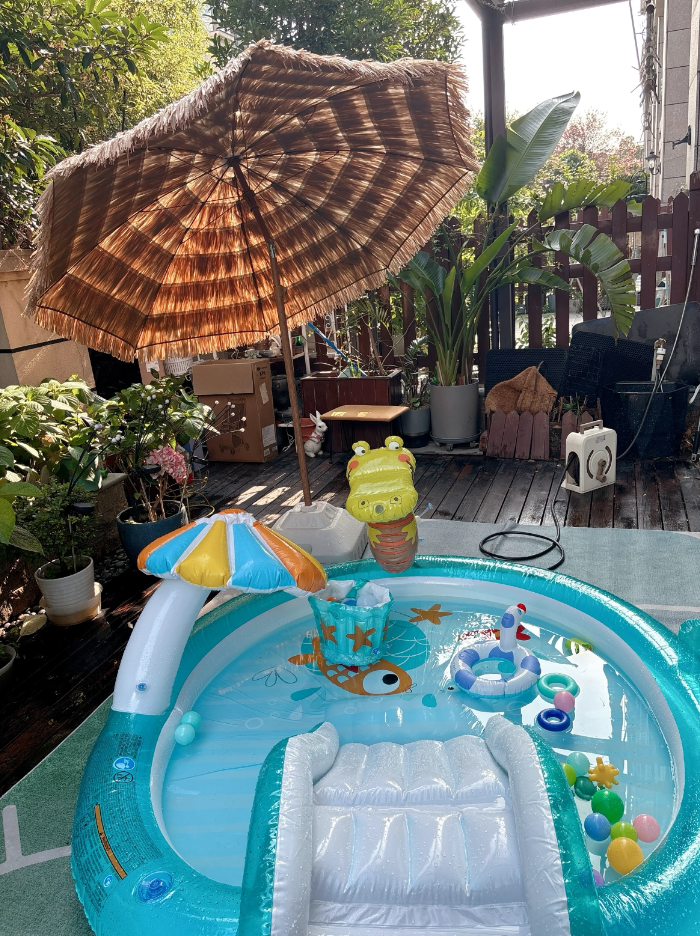 Gator Inflatable Kiddie Pool with Slide & Water Play - MyToys